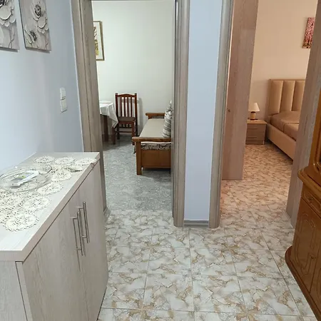 Ilias2 Appartement Saranda